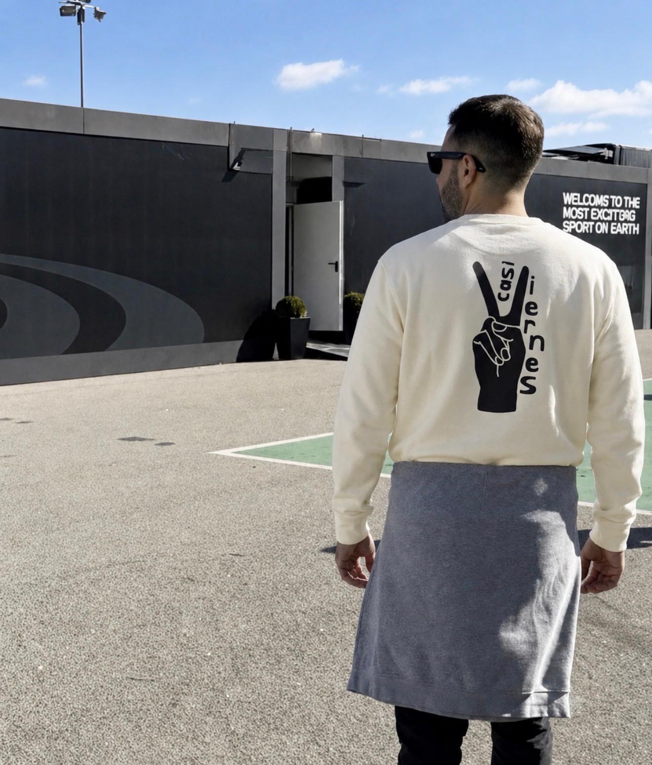 Sudadera básica ¨Mano¨